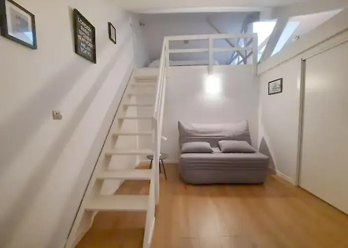 Legrand - 90m2, 6 Prs, 3 Ch, Proche Gare Appartamento