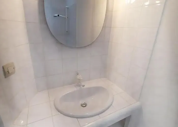 Appartamento Legrand - 90m2, 6 Prs, 3 Ch, Proche Gare Digione